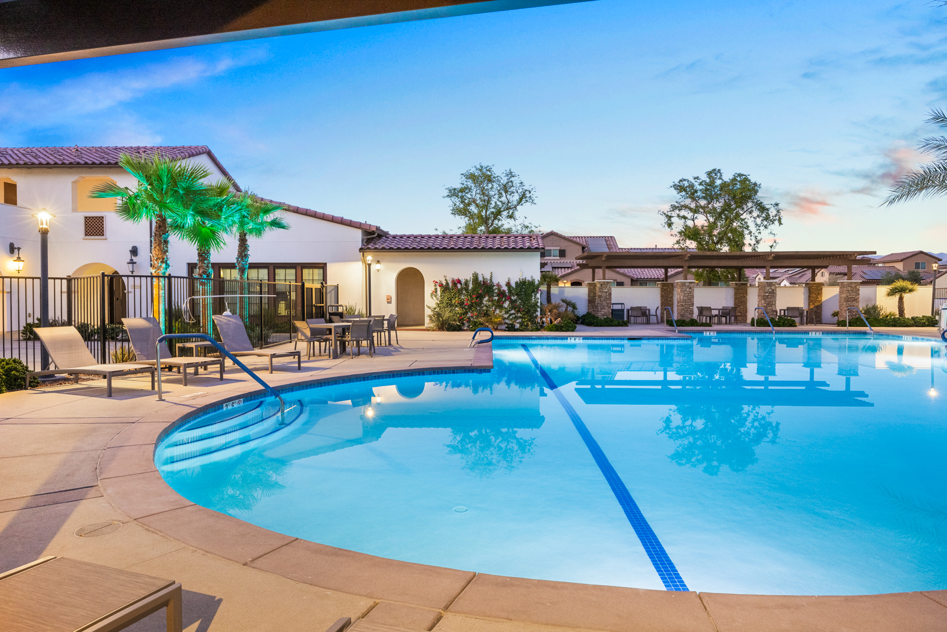 La Quinta Vacation Home Rentals with a Heated Pool