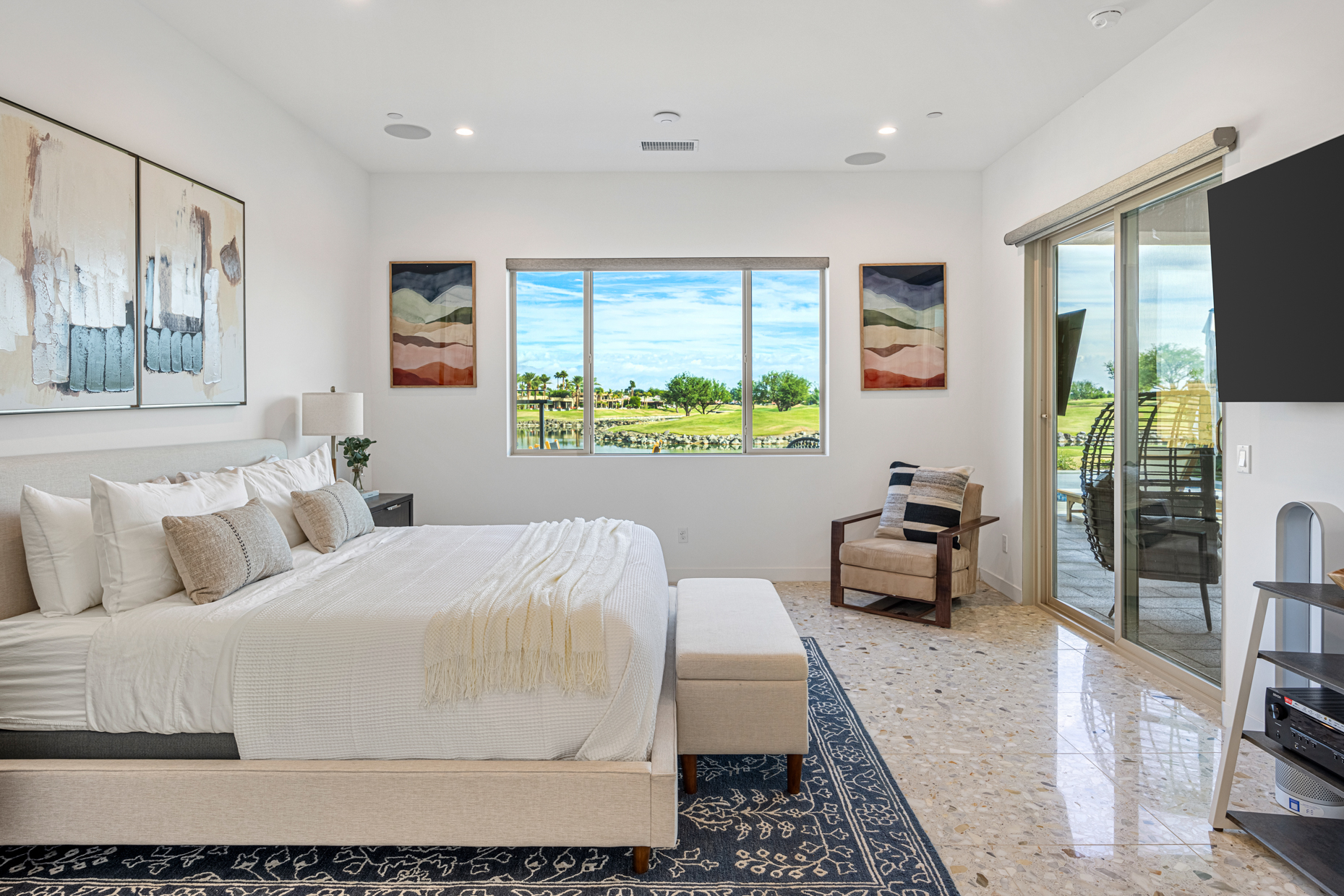 Bedroom with queen bed